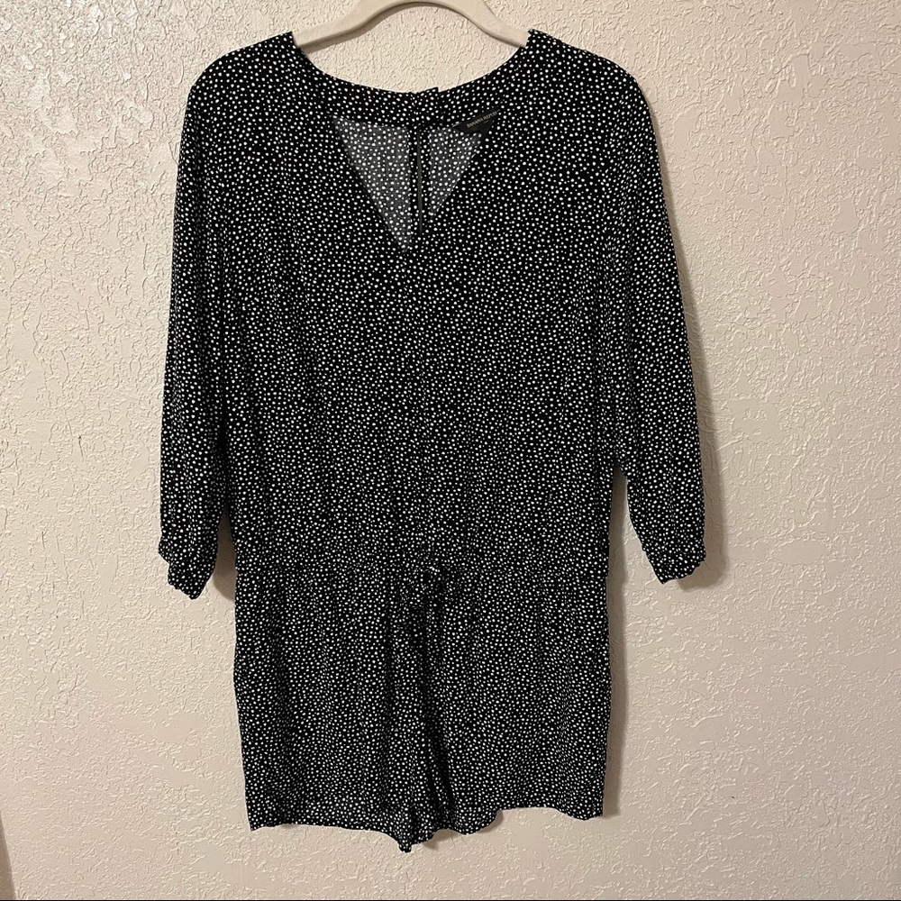 Banana Republic women’s 3/4 sleeve polka dot romper, small, black and white